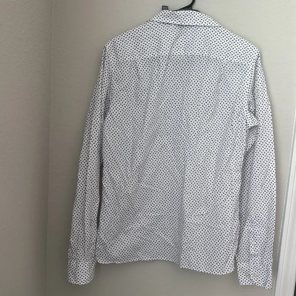 Van Heusen Slim Fit Shirt - Picture 2 of 3